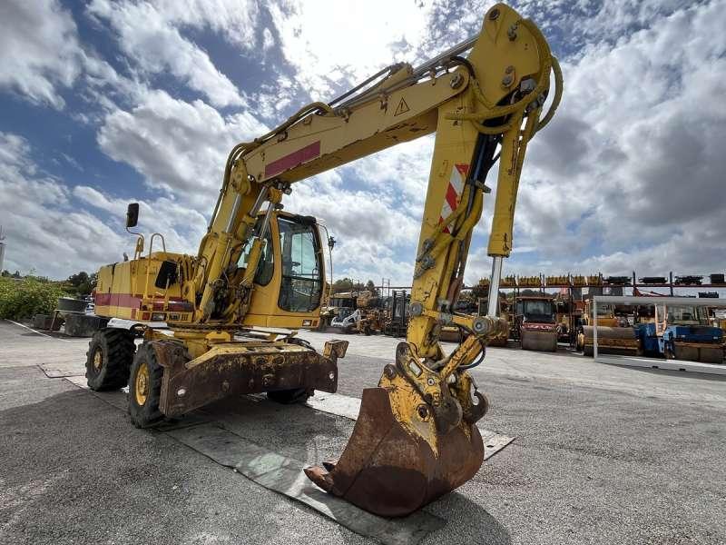 Liebherr A900C Litronic