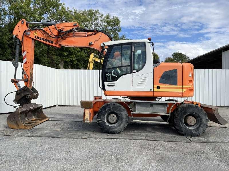 Liebherr A918 COMPACT