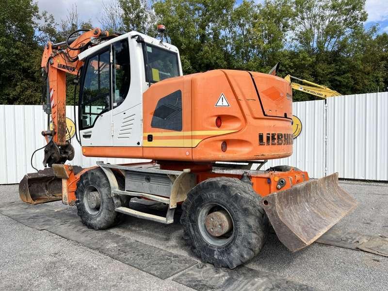 Liebherr A918 COMPACT