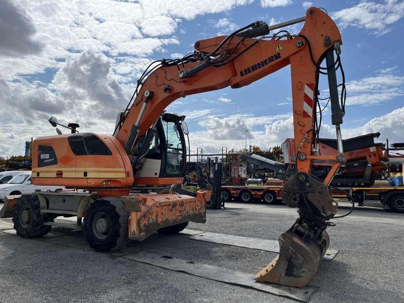 Liebherr A918 COMPACT