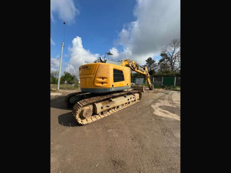 Liebherr R926 COMPACT
