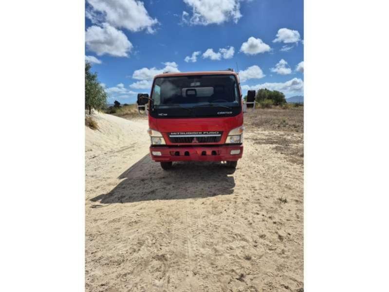 Mitsubishi FUSO CANTER 7C18
