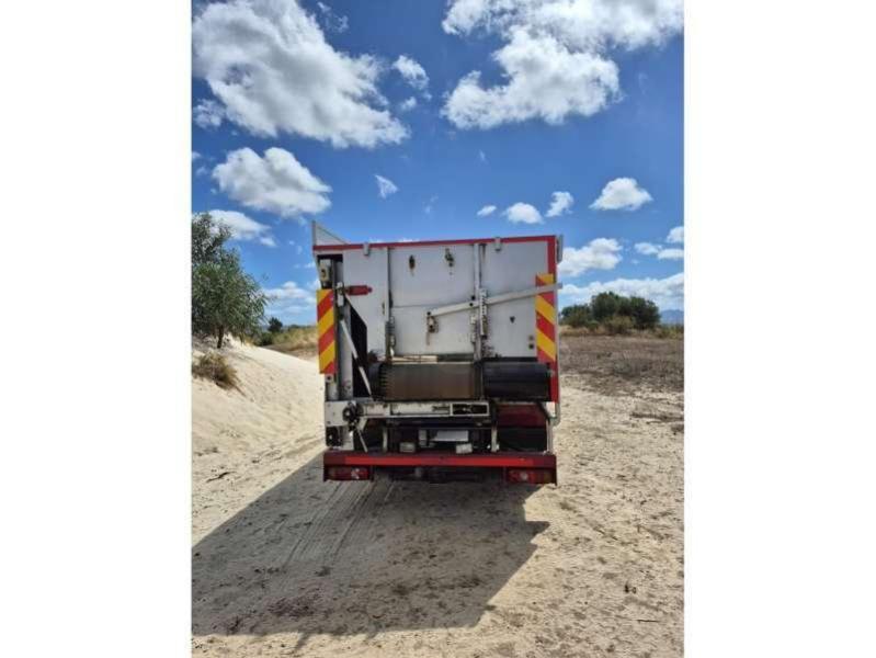 Mitsubishi FUSO CANTER 7C18