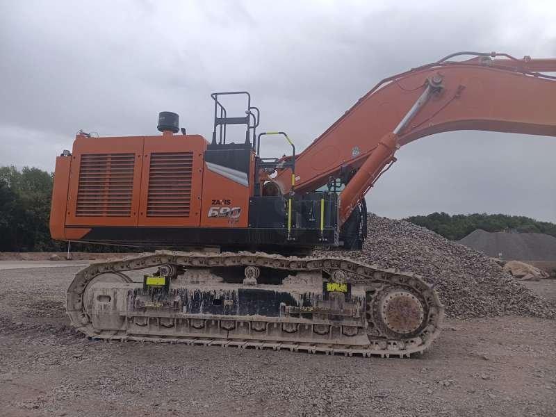 Hitachi ZX690LCR-7