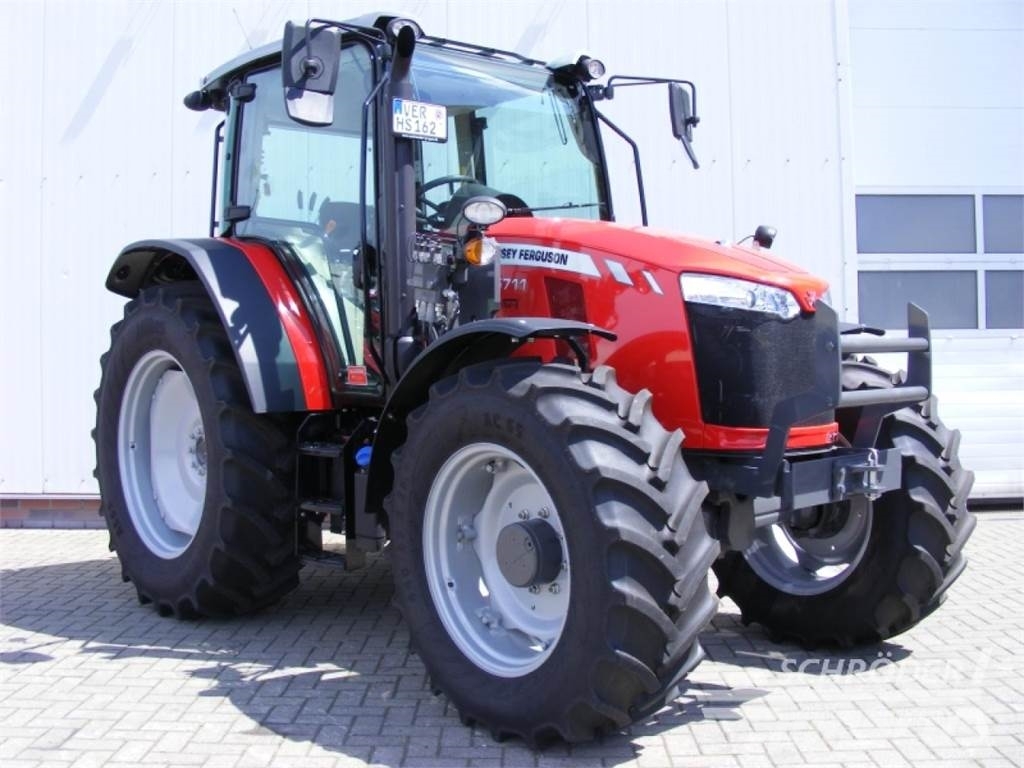 マッセイファーガソン 5711 Cab Dyna 4 Essential 18 266 Scharrel ドイツ 中古 トラクター マスカス ジャパン