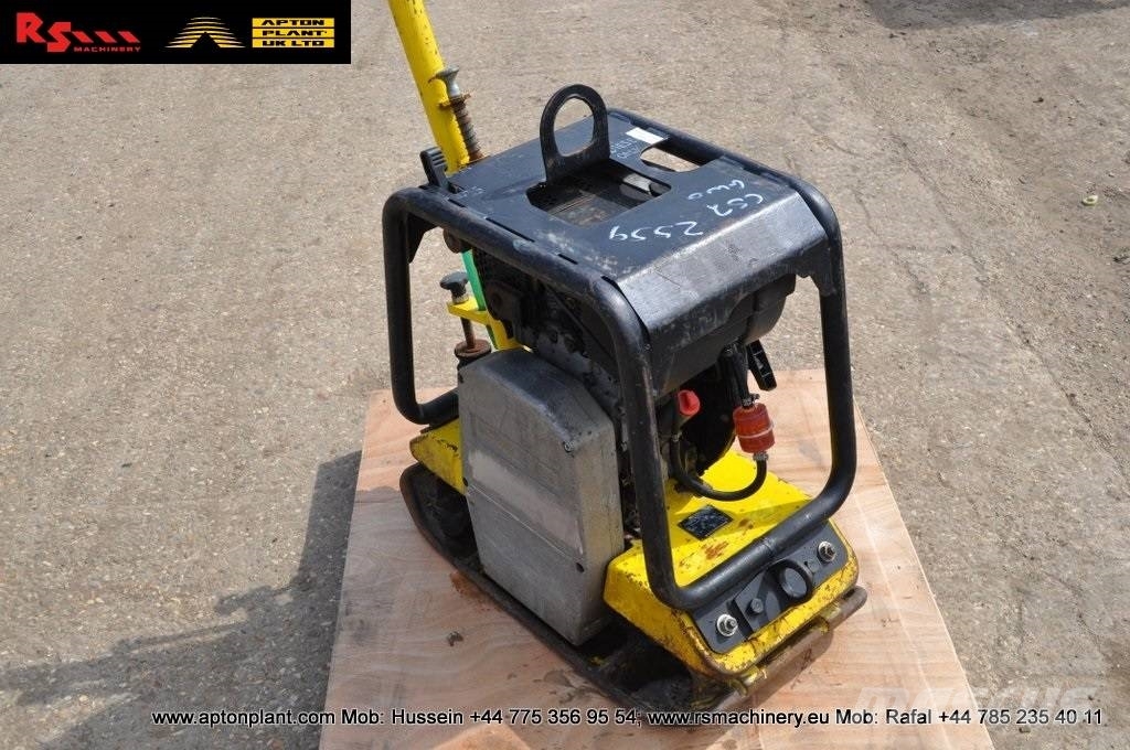 Used Wacker DPU 2440 REVERSIBLE VIBRATORY PLATE COMPACTOR 2559 plate compactors Year 2002 Price