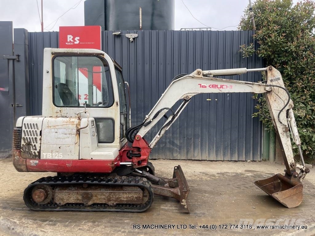 Takeuchi TB125 2.8t MINI EXCAVATOR / DIGGER, 2008, Luton, Bedfordshire