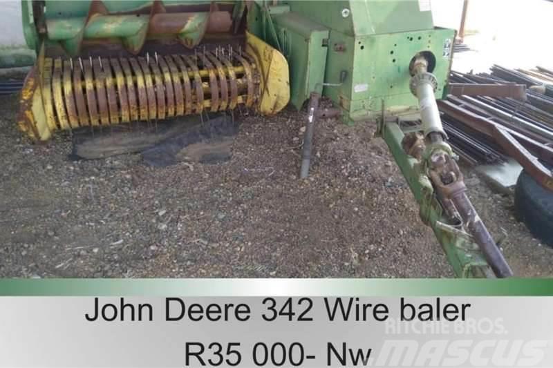 John Deere 342 - Wire