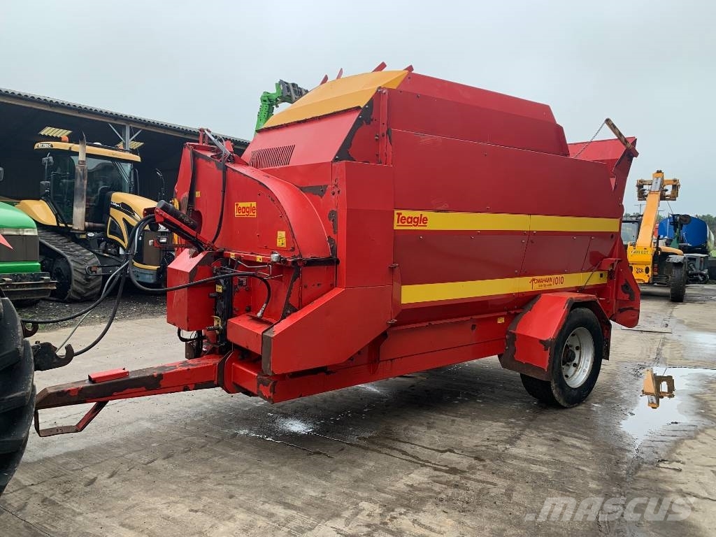 Kuhn tomahawk 1010 Trailed Bale Copper Blower, 2011, United Kingdom