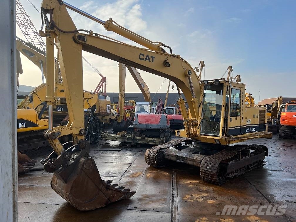 Caterpillar 225 B LC, 1988, Roelofarendsveen, ZuidHolland, PaysBas