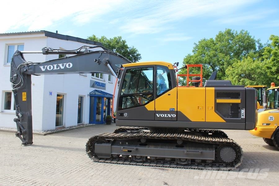 Volvo 220 экскаватор