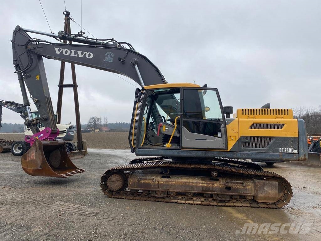Volvo ec 250 dl