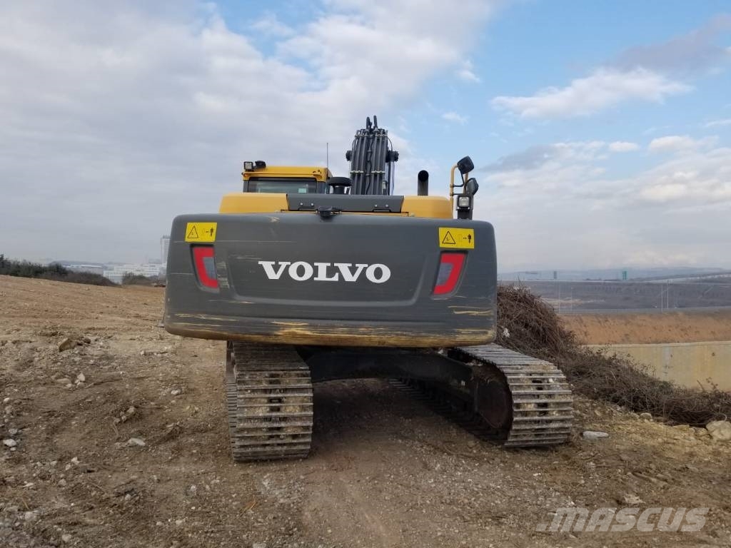 Volvo ec 220 dl