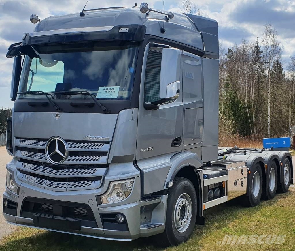 Mercedes-Benz Actros 3263 Tridem, 2023, Sverige - Begagnade kroklastbilar