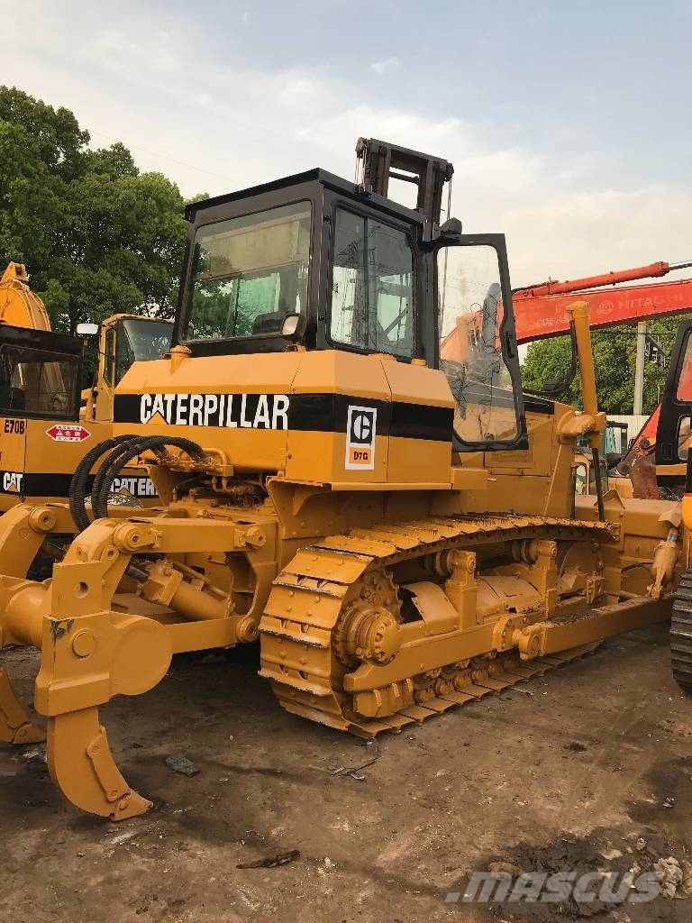 Used Caterpillar CATERPILLAR D7G BULLDOZER FOR SALE motor Graders Year 2014 Price 28,000 for