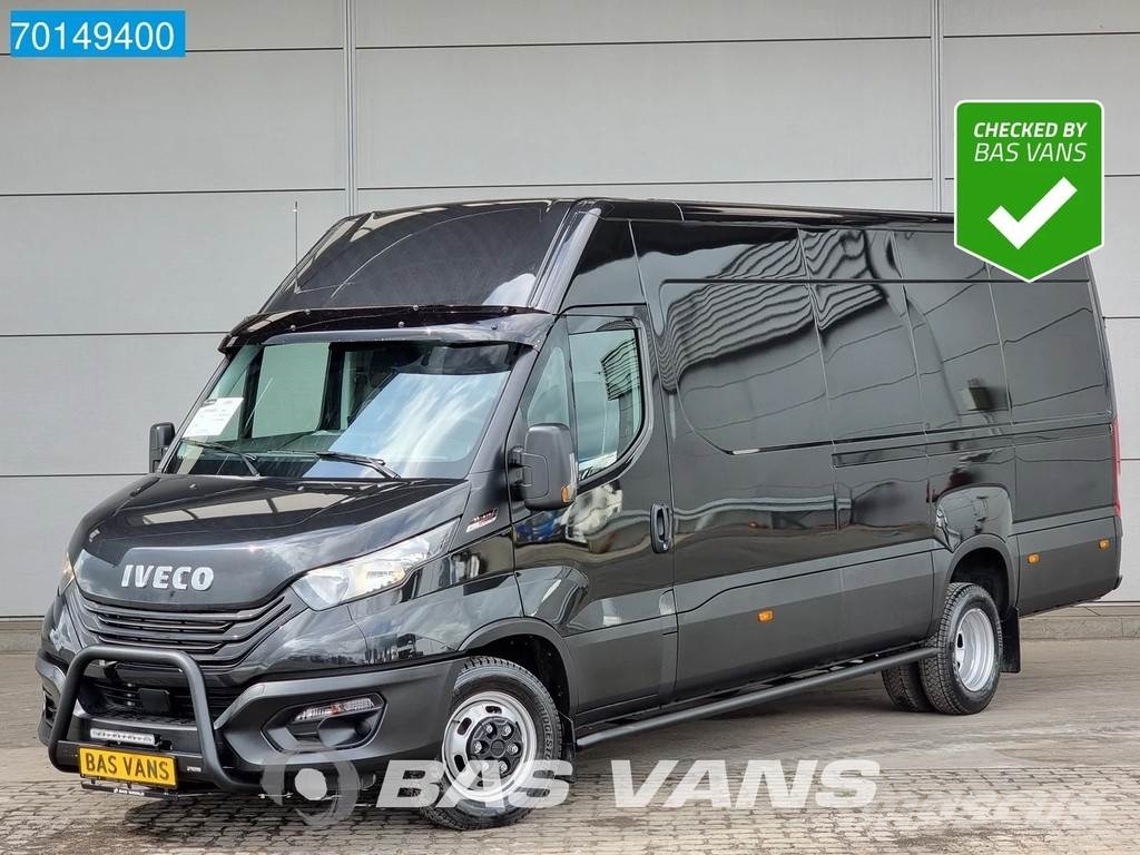 black iveco daily