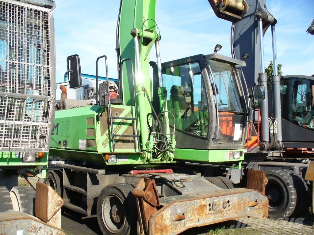 Used Sennebogen 821M Industriebagger wheeled excavators Year 2005