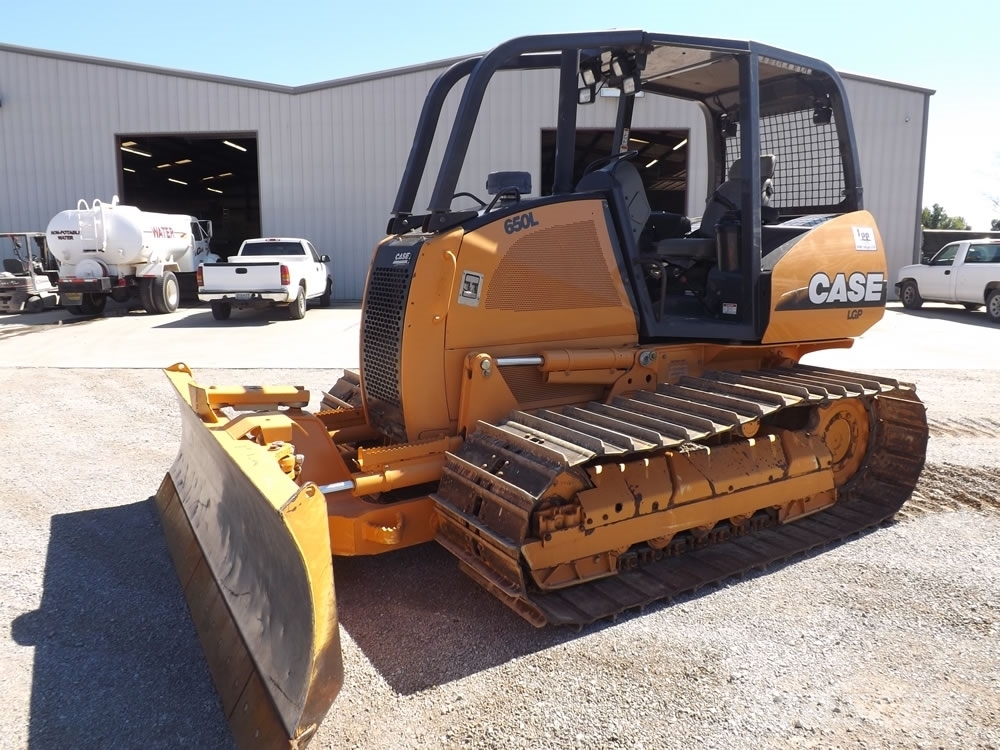 purchase-case-650l-lgp-dozers-bid-buy-on-auction-mascus-usa