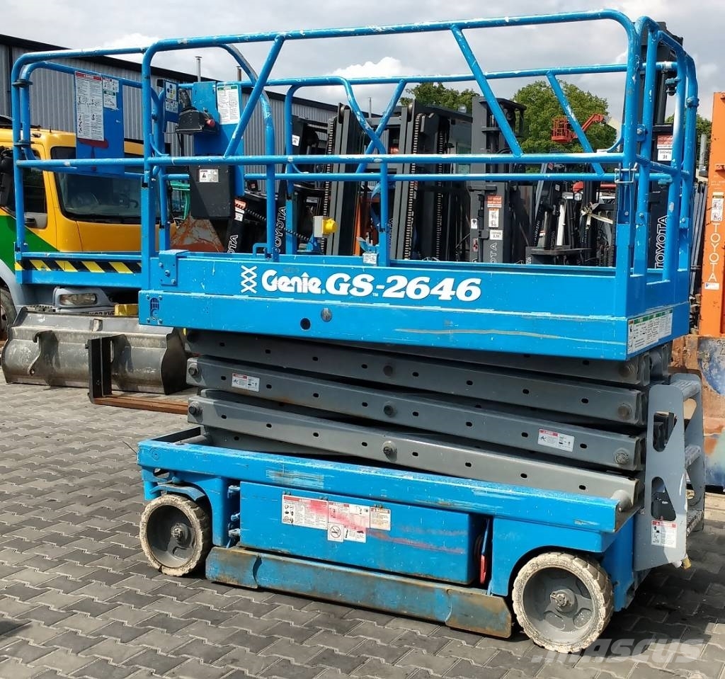 Used Genie GS2646 scissor lifts Year 2000 Price 5,924 for sale