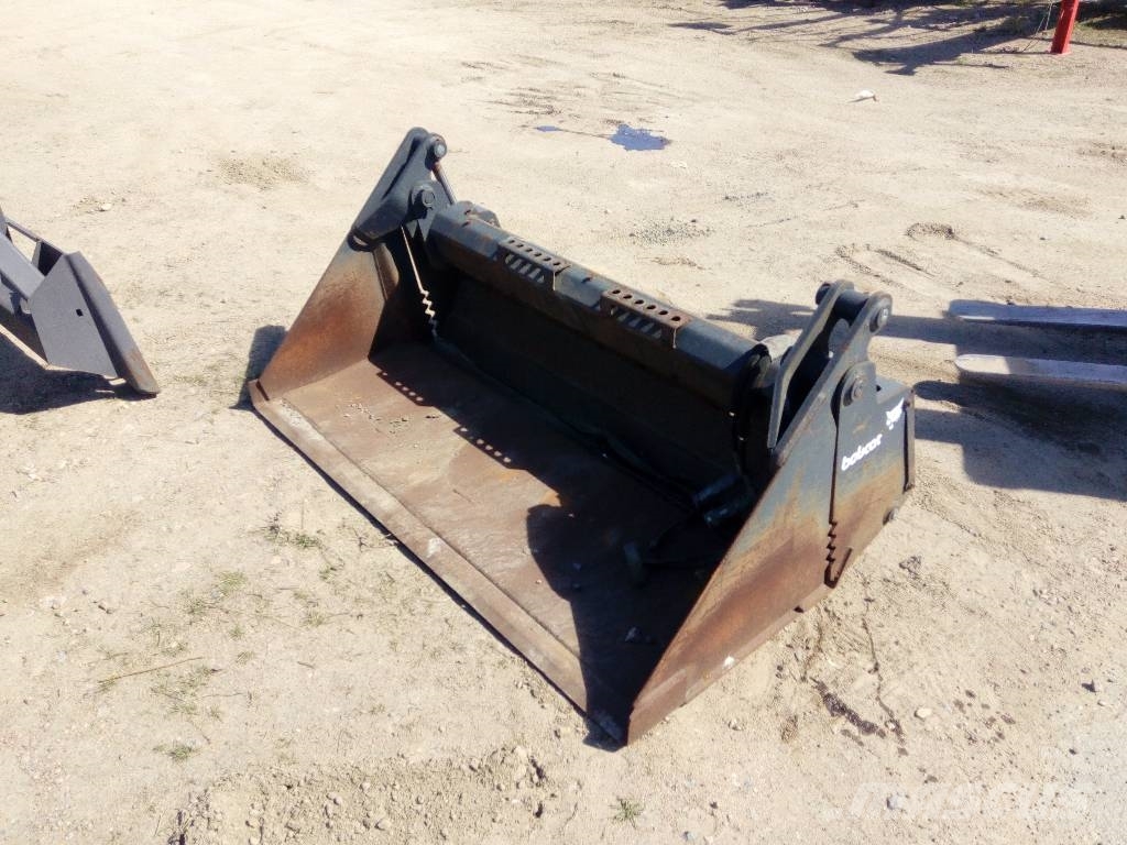 Used Bobcat 60 combo bucket buckets Price 1,865 for sale Mascus USA