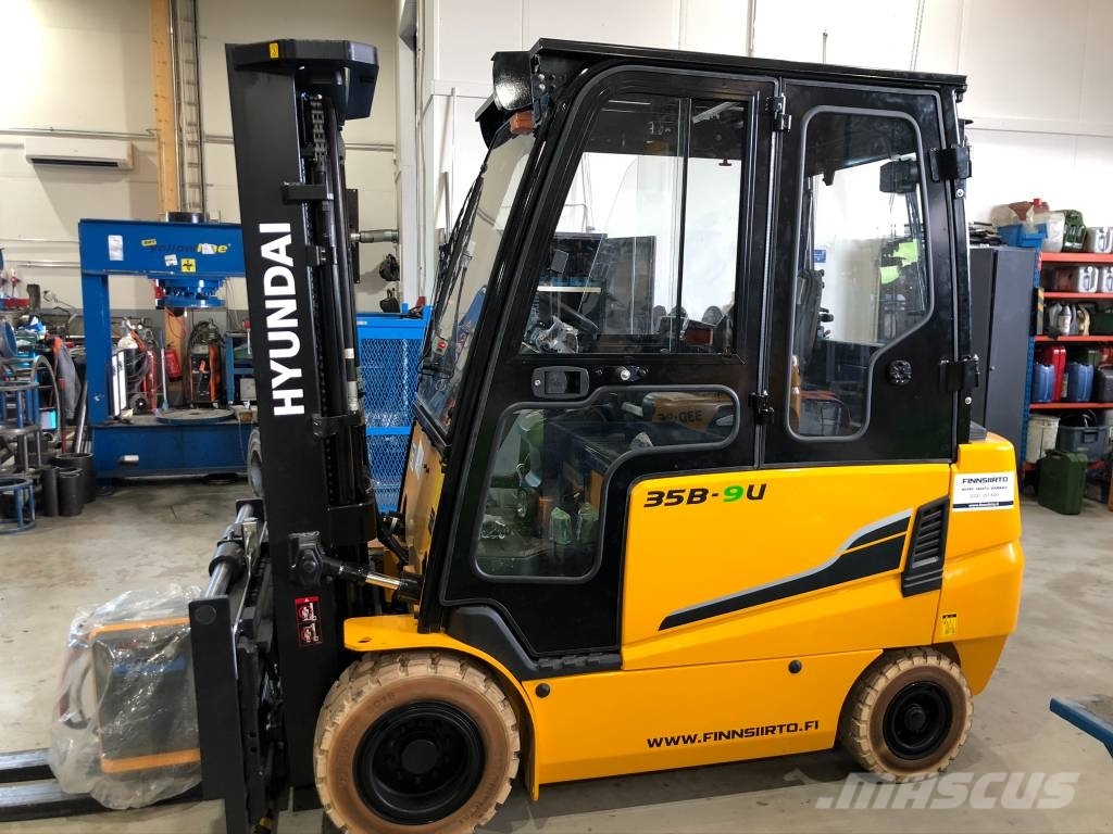 Hyundai 35 экскаватор