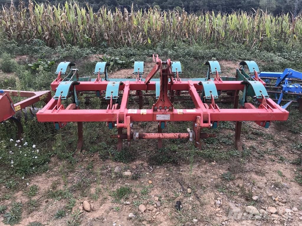 Kverneland CLC 5418. MS00760, Spain, 7,031, 2004 chisel Plows for
