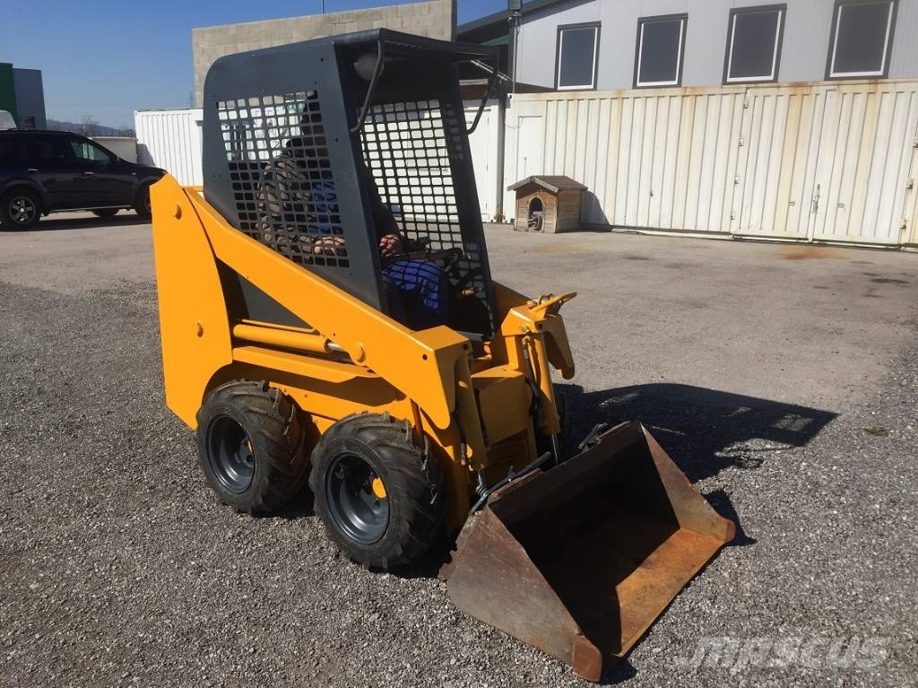 Used Gehl 1640 skid steer loaders Year 2005 for sale Mascus USA
