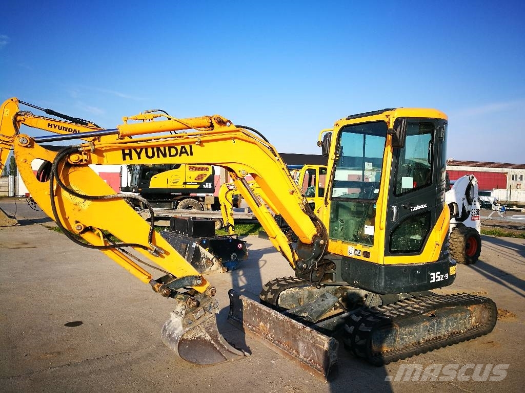 Hyundai r35z 7a Hyundai r35z 7a