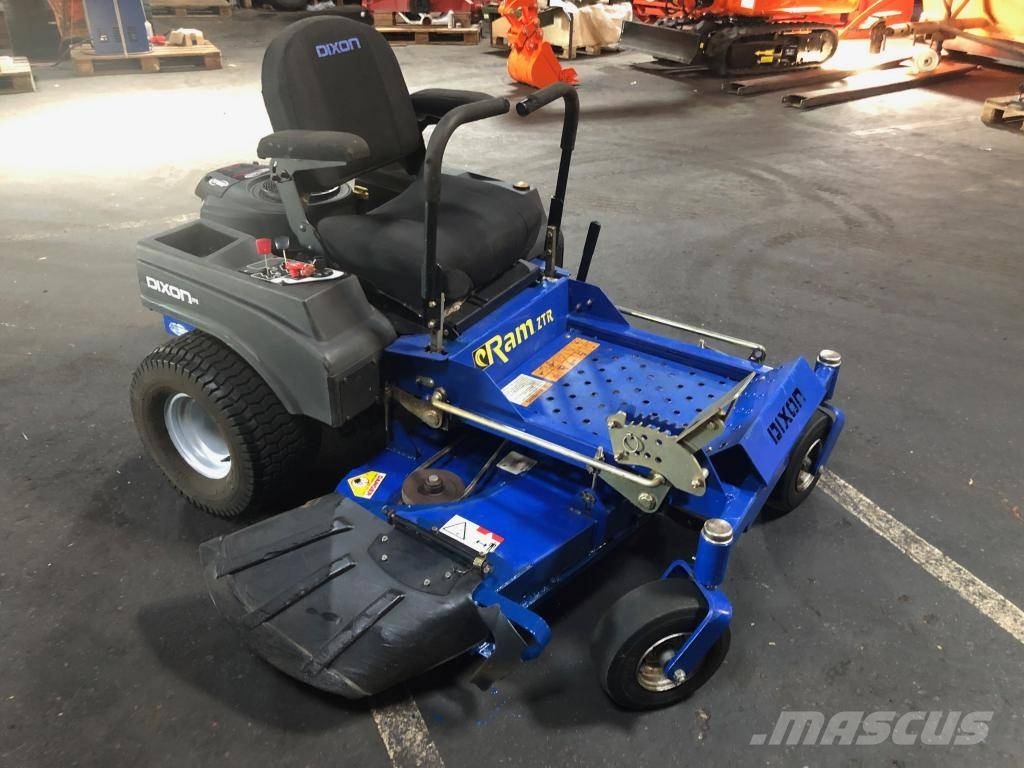 Dixon ZTR aux enchères Dixon ZTR tondeuses montées à vendre aux