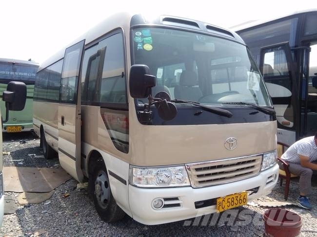 Микроавтобус toyota coaster Микроавтобус toyota coaster