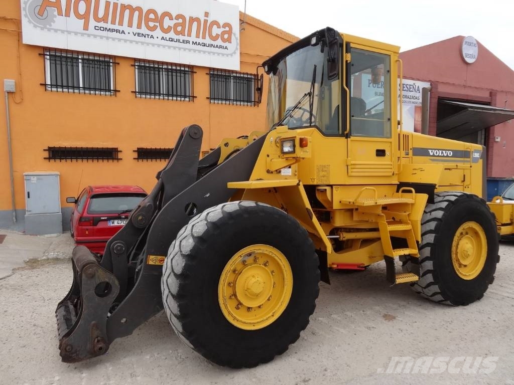 Used Volvo L 90 C wheel loaders Year 1999 Price US 45,740 for sale