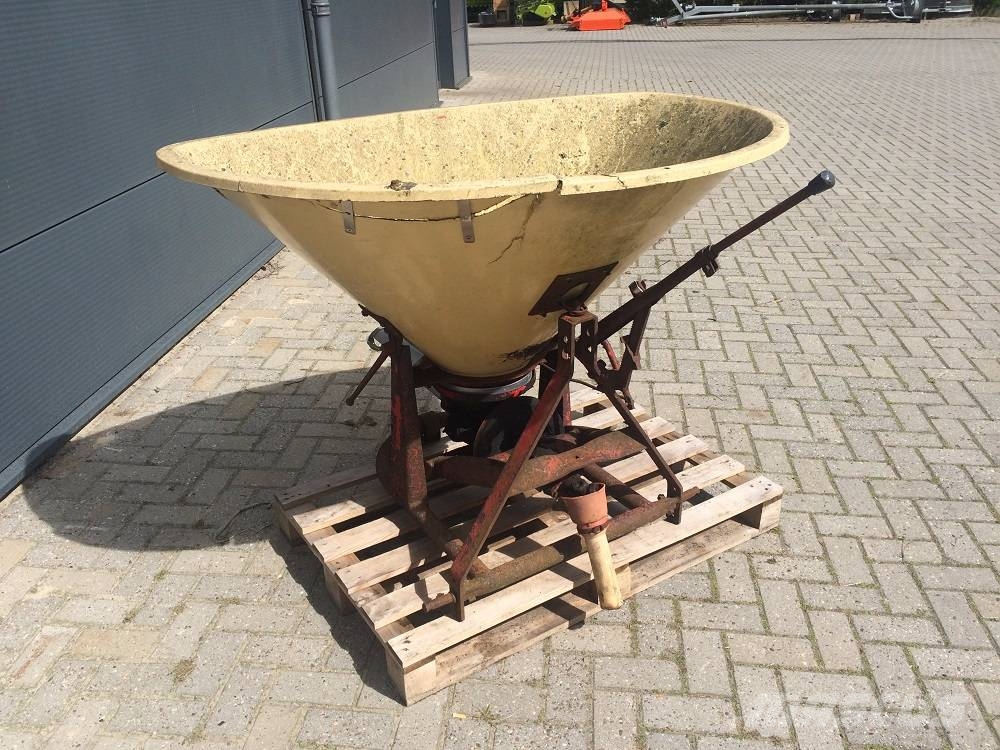 Used Vicon kunstmeststrooier pendelstrooier mineral spreaders for sale Mascus USA