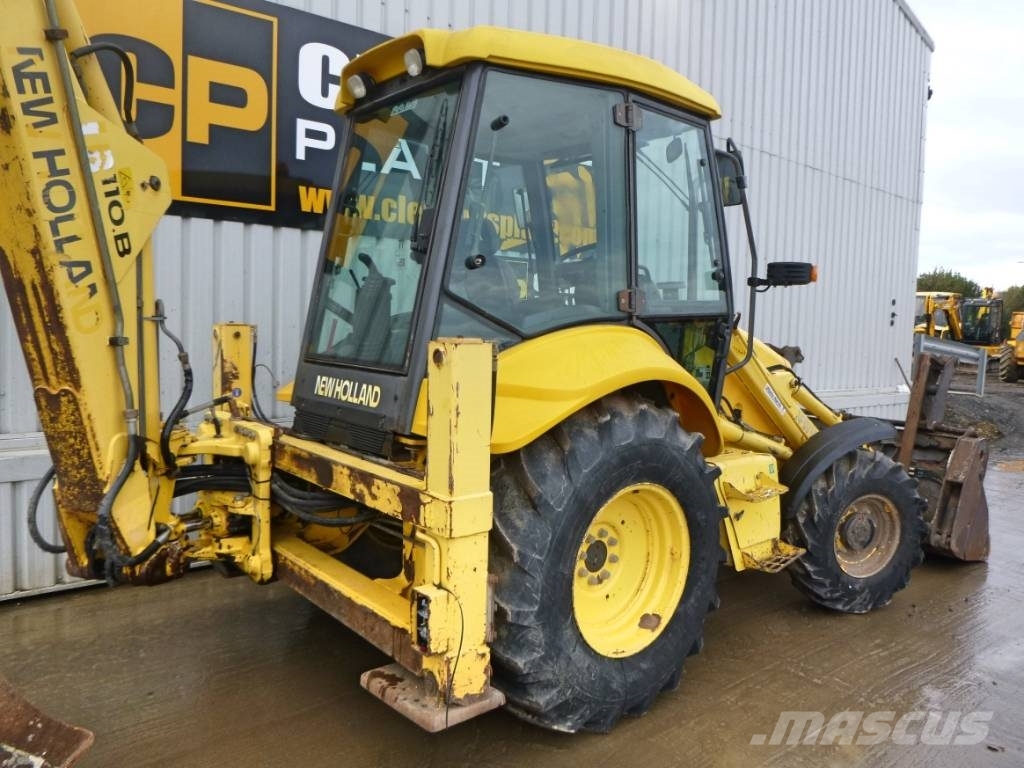 New Holland LB 110 B, 2004, Kirton Lindsey, United Kingdom Used