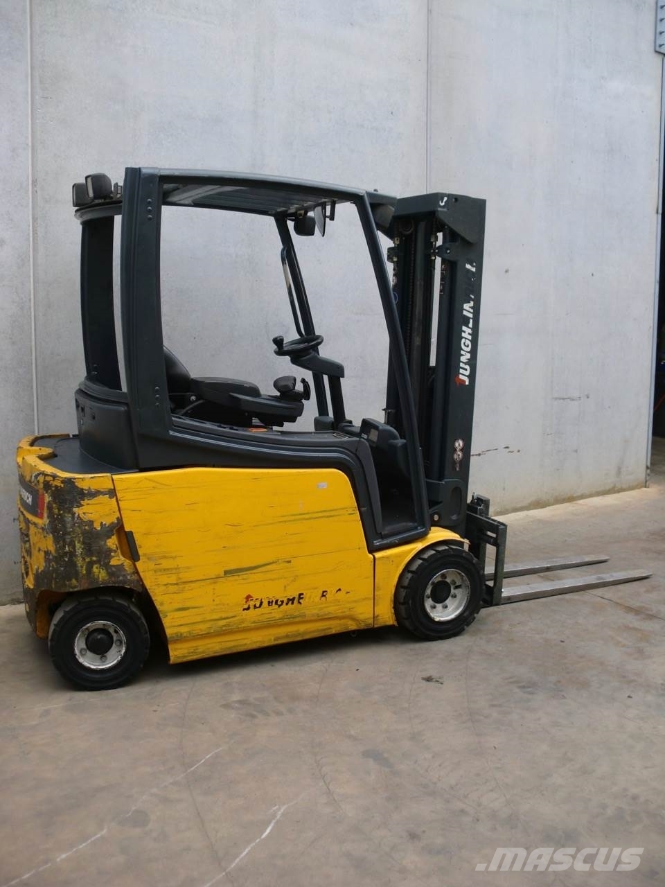Used Jungheinrich EFG 320 450DZ electric forklift trucks Year 2010