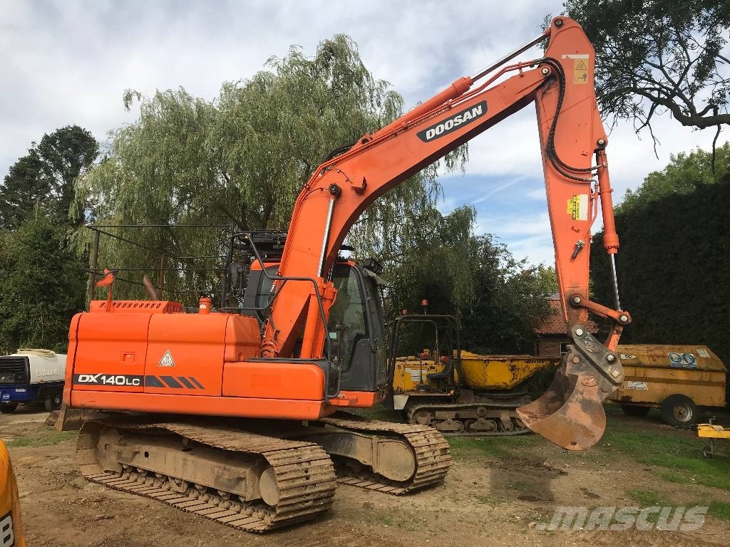 Doosan DX 140 LC 3 2014 Royaume Uni D occasion Pelle Sur Chenilles 