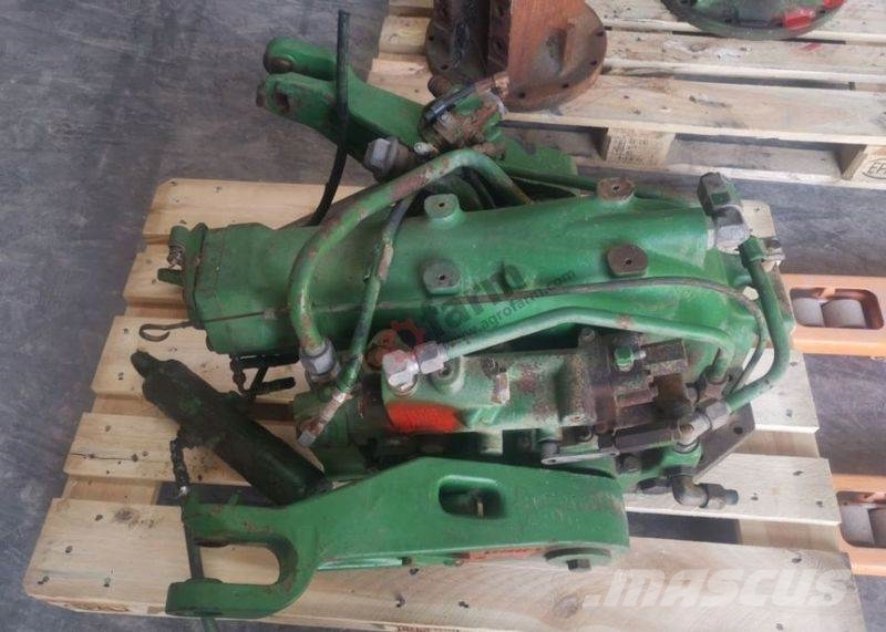 spare parts OBUDOWA PODNOŚNIKA for JOHN DEERE whee, Byków, Poland