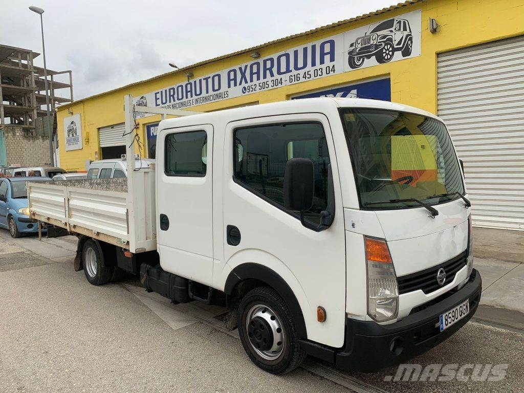 Nissan cabstar 2008