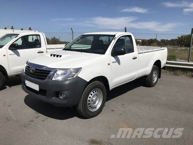 Toyota Hilux 2 5d 4d Cabina Sencilla Gx 15 Cordoba Spanien Gebrauchte Lieferwagen Mascus Luxembourg