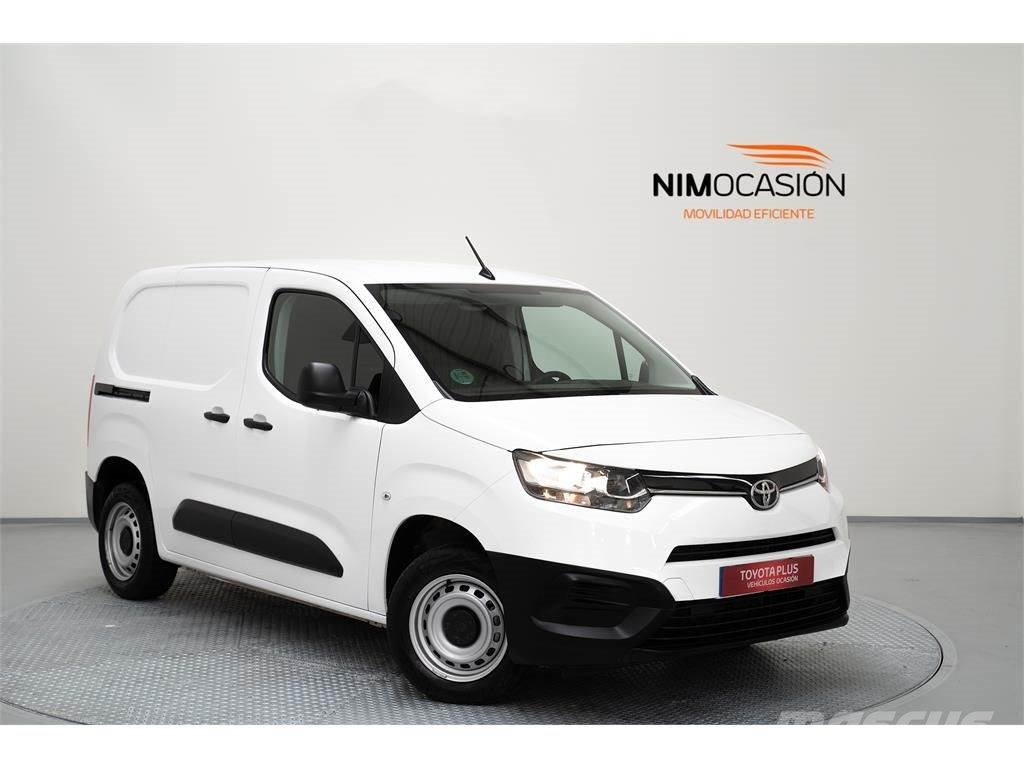 toyota proace city van