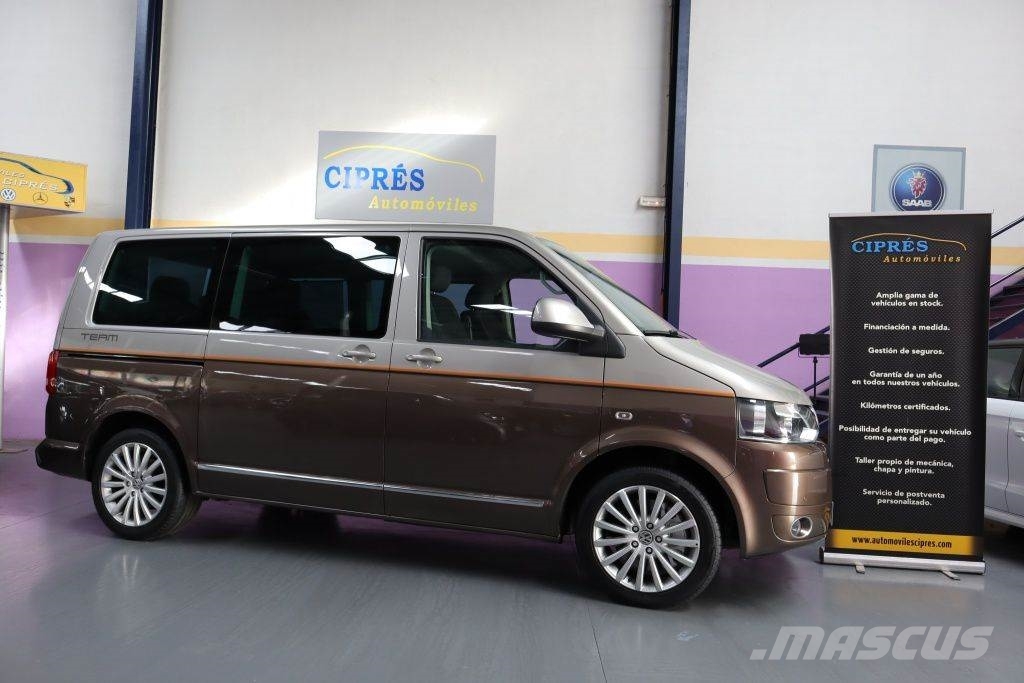 Volkswagen multivan 2011