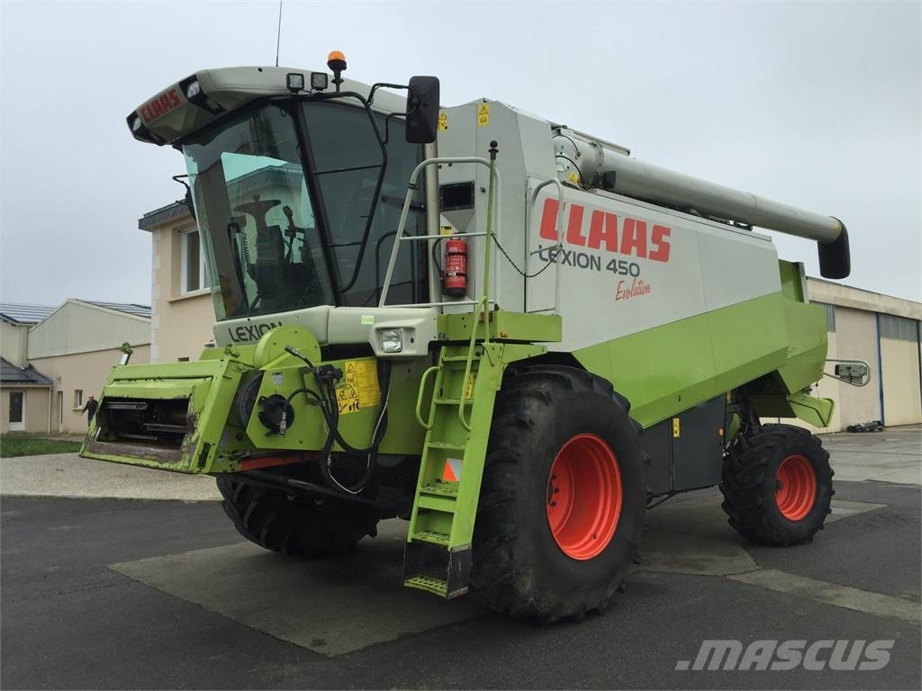 Used CLAAS Lexion 450 Evolution combine harvesters Year 2003 Price