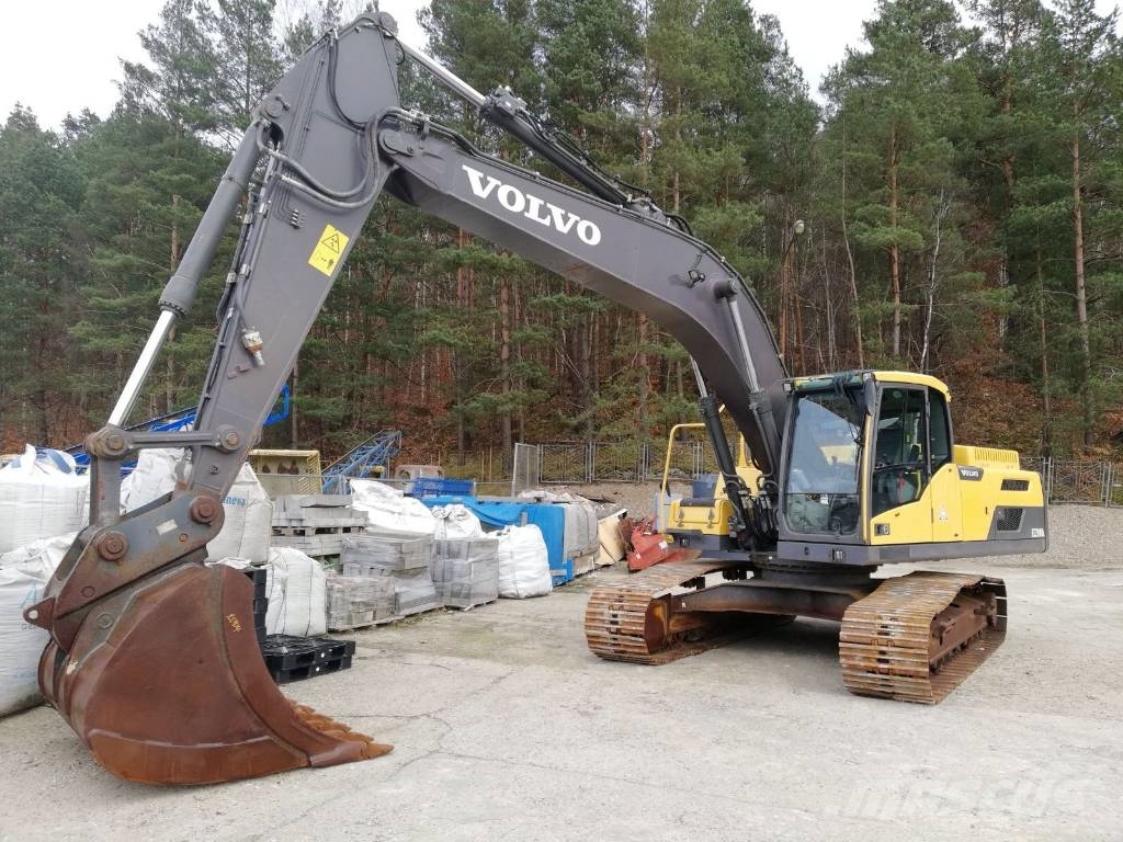 Volvo ec250dl фото