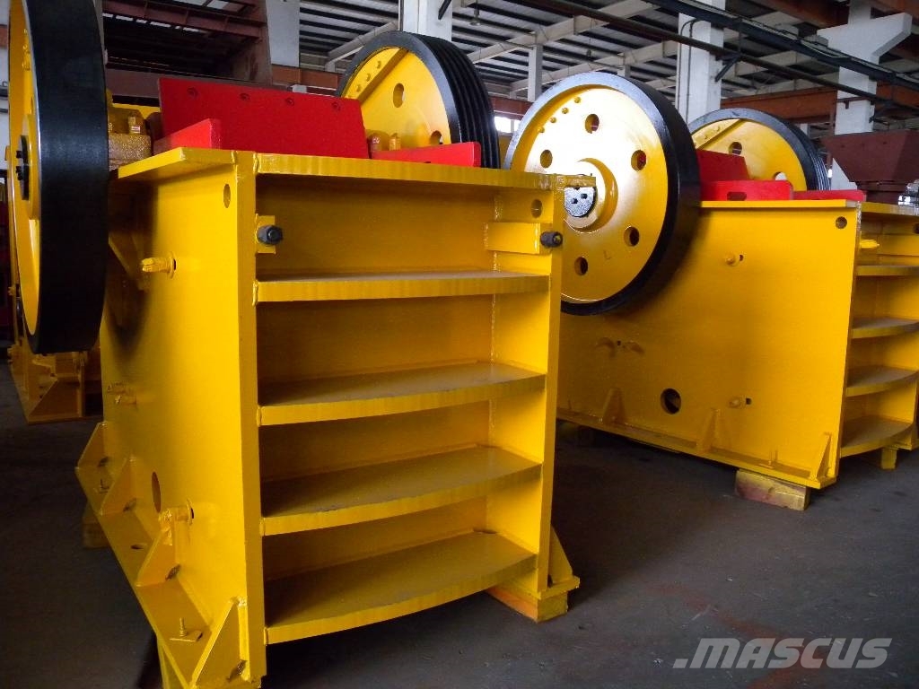 White Lai Stone Rock Crushing Equipment PE-600x900