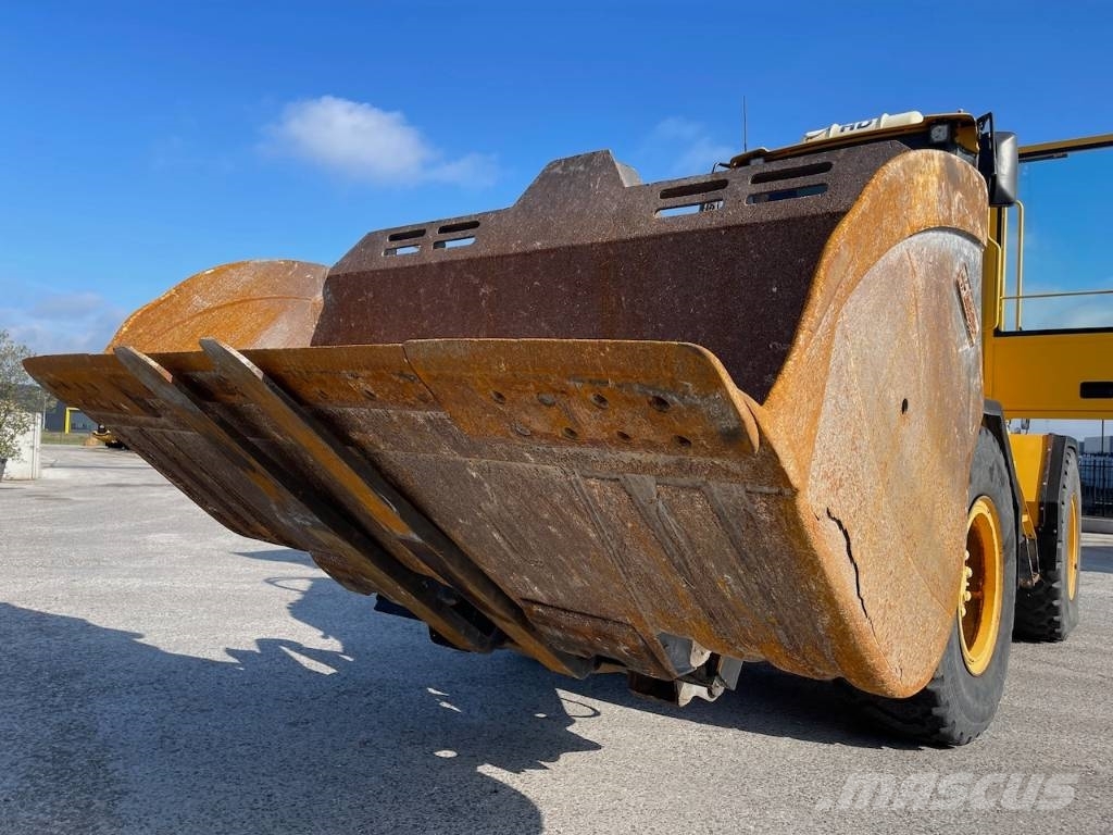 Dichte bak 260cm Vaste montage Volvo L90, Holten, Netherlands Used