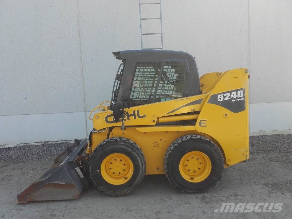 Used Gehl 5240 skid steer loaders Year 2011 Price 33,553 for sale