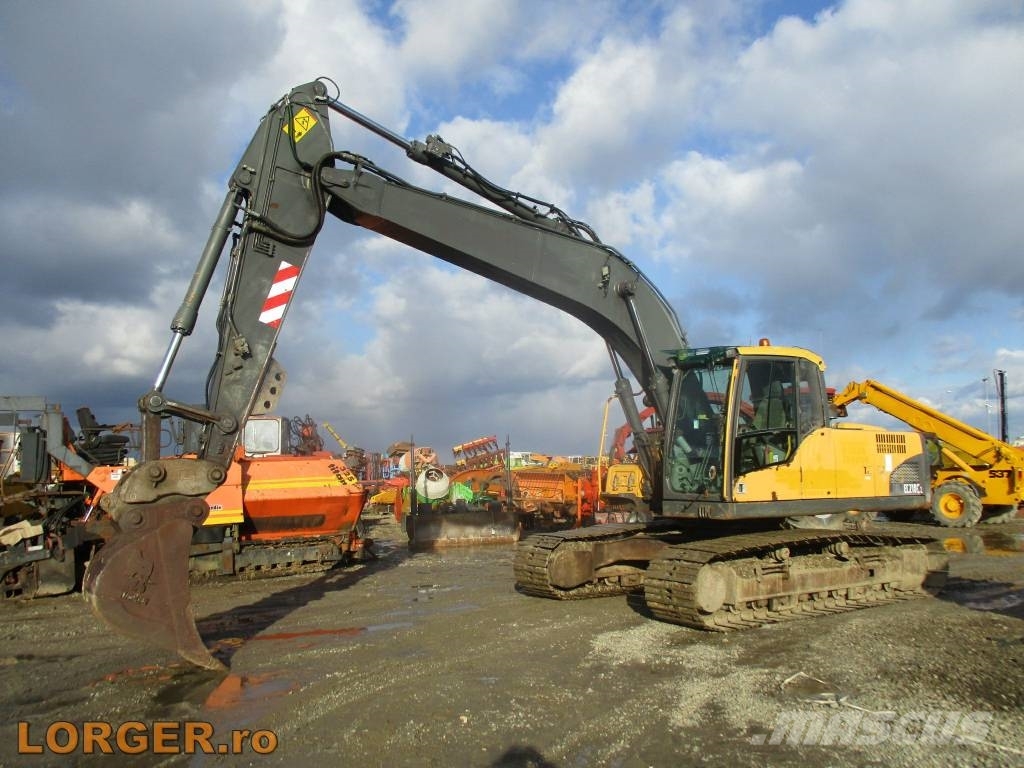 Volvo ec 210