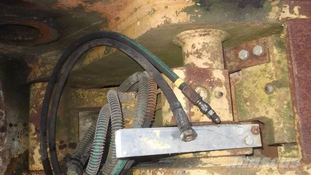 Miller Hydraulic Quick hitch CX210PL 80mm pins £500 plus, , United