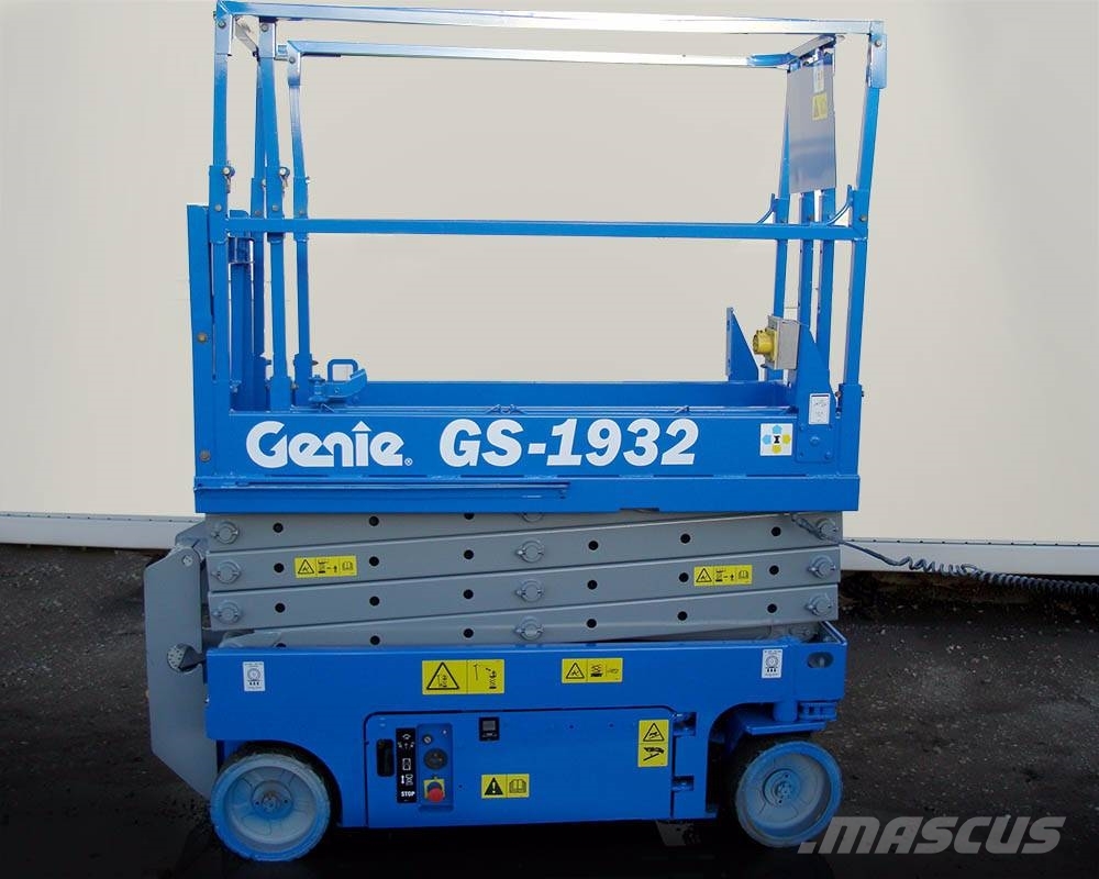 Used Genie GS 1932 scissor lifts Year 2018 for sale Mascus USA