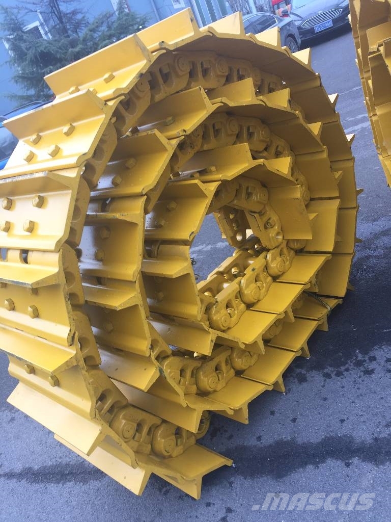 Трак для гусеницы т 170. Резиновые гусеницы на дт 75. Гусеница бу. 2150. Резиновые накладки на гусеницы на экскаватор коматцу 220.