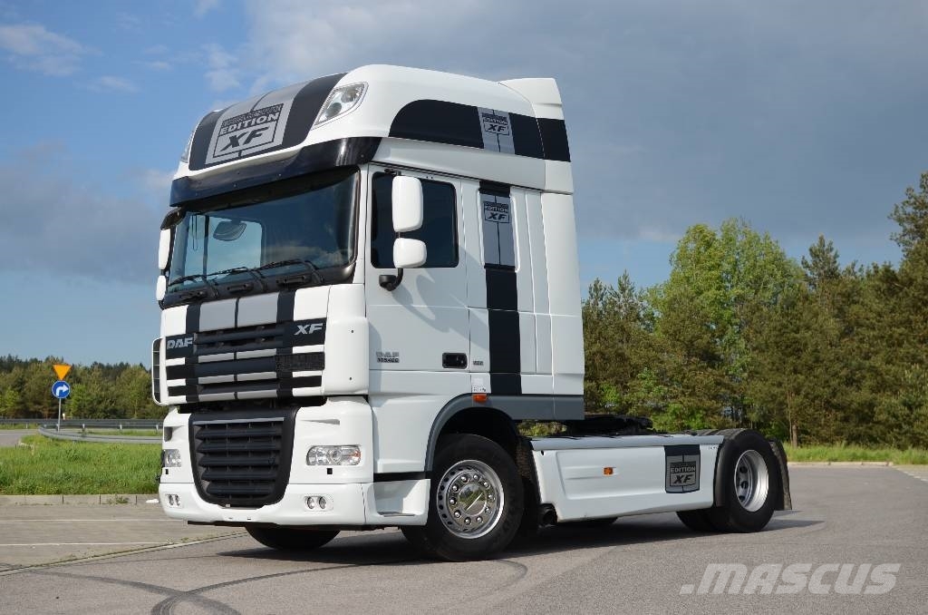 Машина daf 105